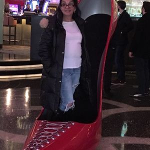 Meet your Posher, Lorraine